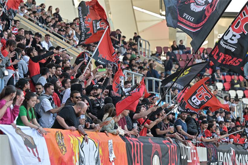 Der Differdinger Fanblock
