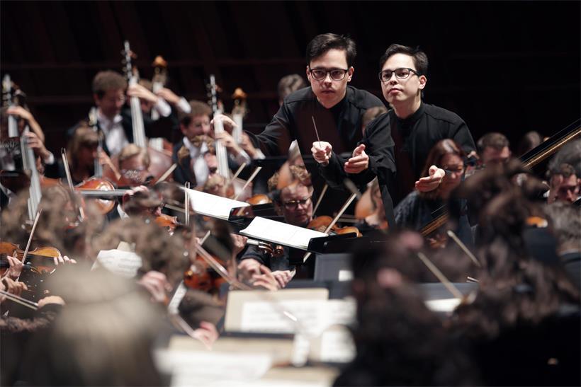 Der Dirigent Tarmo Peltokoski war in der Philharmonie zu Gast und enttäuschte auf ganzer Linie