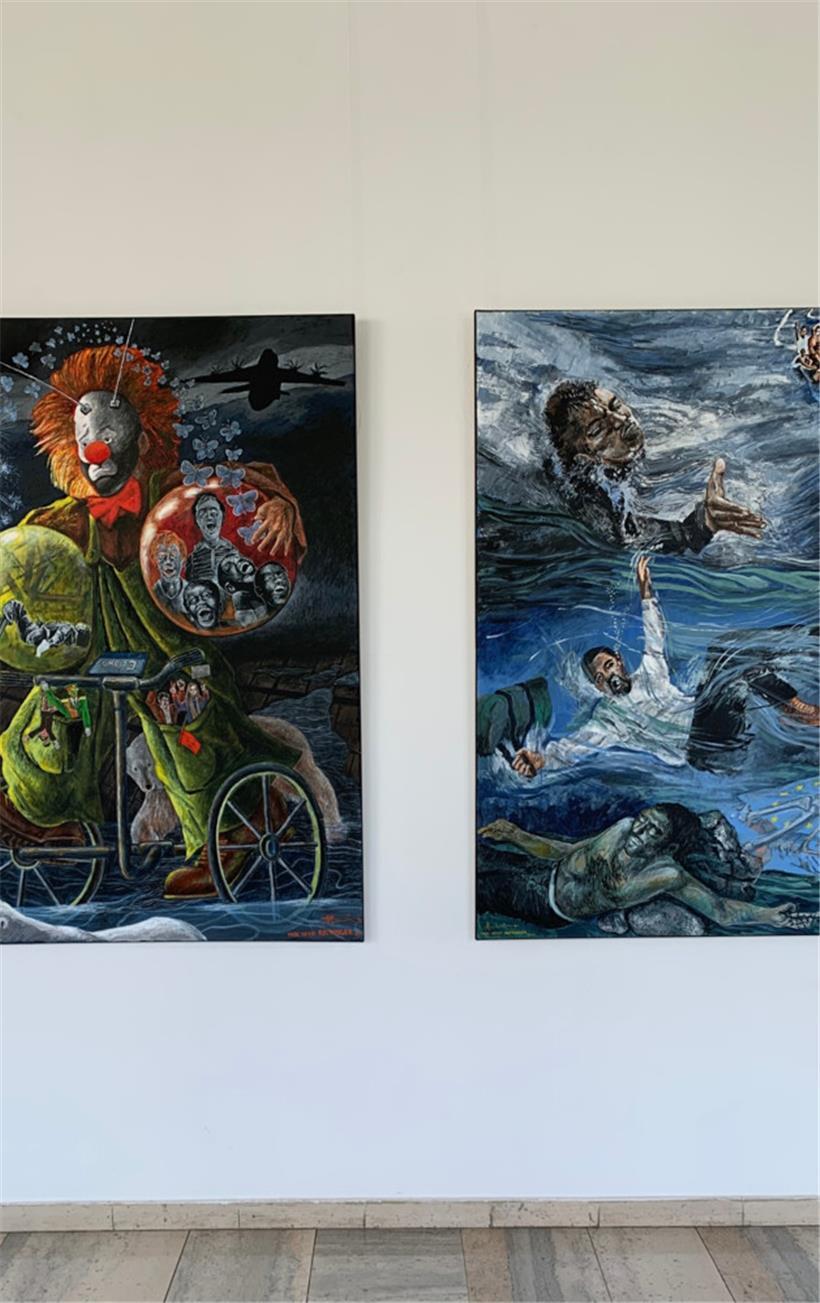 „Der E-Clown“ und „Das Ende eines Traumes“, zwei aktuell in Saarbrücken ausgestellte Malereien von Marc Henri Reckinger
