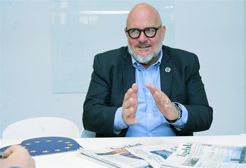 Der EP-Vizepräsident und luxemburgische Europaabgeordnete Marc Angel fühlt sich auf dem europäischen Parkett wohl

