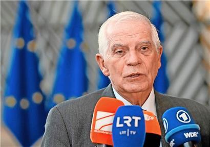 Der EU-Außenbeauftragte Josep Borrell meint, es sei an der Ukraine zu entscheiden, wie es weiter gehen soll
