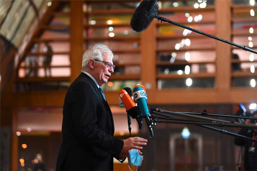Der EU-Außenbeauftragte Josep Borrell versicherte gestern in Brüssel, dass die EU im Rahmen der Verhandlungen zwischen den USA und Russland sehr wohl von den USA konsultiert und informiert werde
