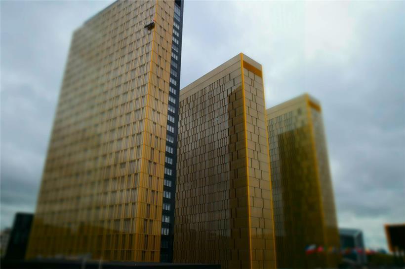 Der Eingriff ist weder auf das absolut Erforderliche beschränkt, noch steht er in einem angemessenen Verhältnis zum verfolgten Ziel, urteilt das Gericht
