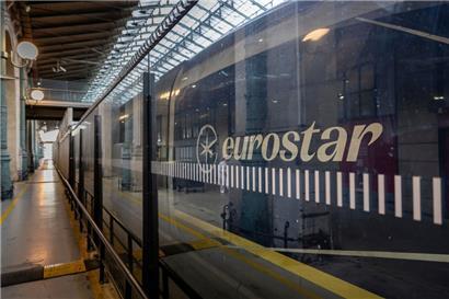 Der Eisenbahnverkehr am Pariser Bahnhof Gare du Nord ist wegen eines Bombenfunds eingestellt
