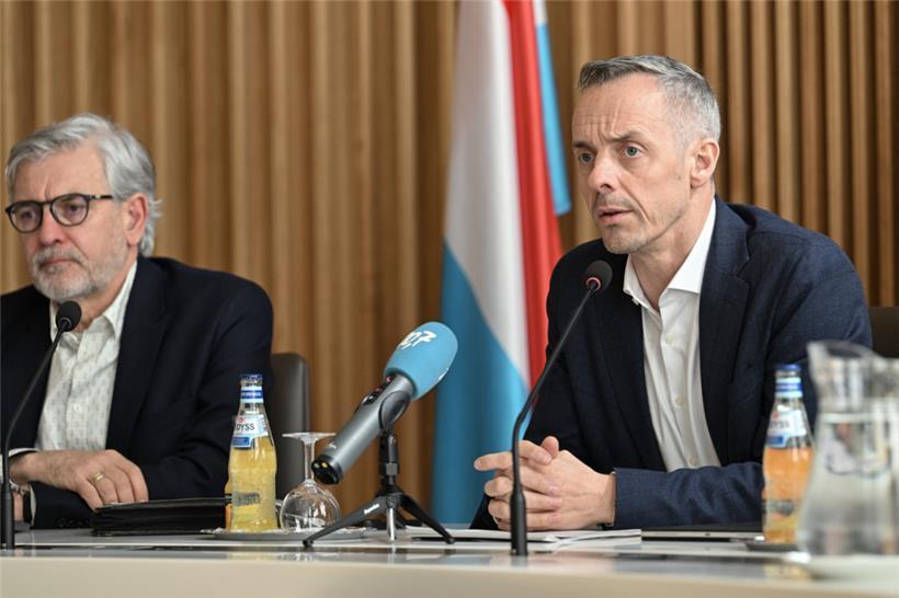 Der Escher Stadtingenieur Lucien Malano (l.) und Bürgermeister Georges Mischo präsentierten den PLM 2035
