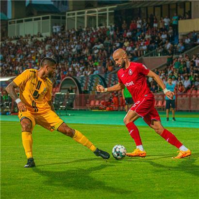 Der F91 Düdelingen und Verteidiger Manuel da Costa wollen dem armenischen Ansturm standhalten
