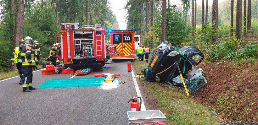 Der Fahrer des Unfallwagens wurde nur leicht verletzt. 
