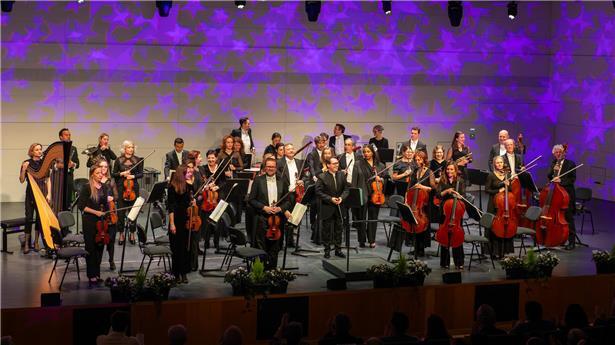 Der Frühlingsstimmen-Walzer riss das Publikum endgültig zu verdienten Beifallsstürmen hin