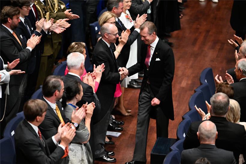 Der Großherzog grüßt den Premier