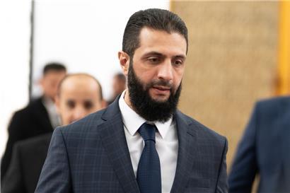 Der HTS-Anführer Ahmed al-Scharaa, auch bekannt als Abu Mohammed al-Dschulani
