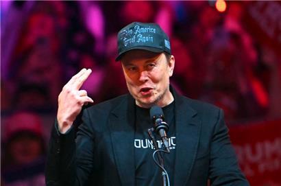 Der Hightech-Milliardär Elon Musk ist mittlerweile fester Bestandteil der Trump-Kampagne
