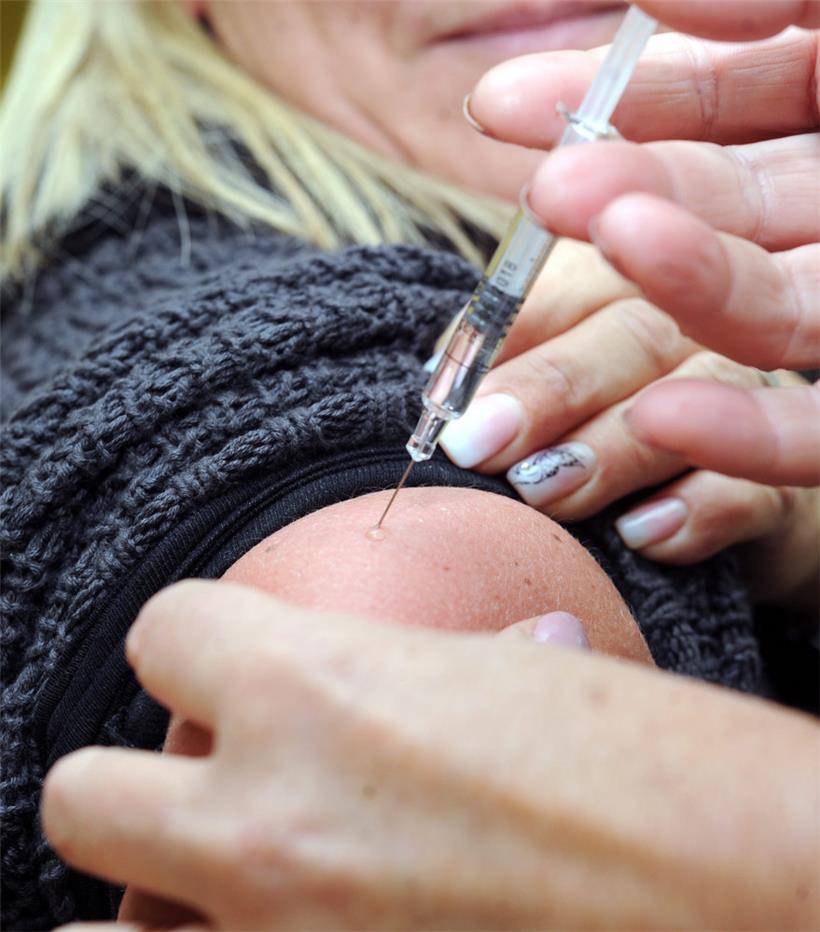 Der Impfstoff gegen Keuchhusten liegt in einer Kombinationsimpfung vor
