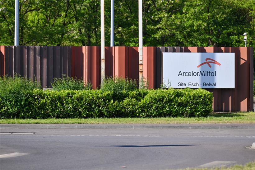 Der Industriestandort von ArcelorMittal in Esch sorgt bei Bewohnern der nahegelegenen Wohnviertel immer wieder für Unmut
