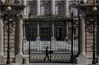 Der Königspalast in Madrid schweigt sich zum Abtauchen des ehemaligen Monarchen weiterhin aus
