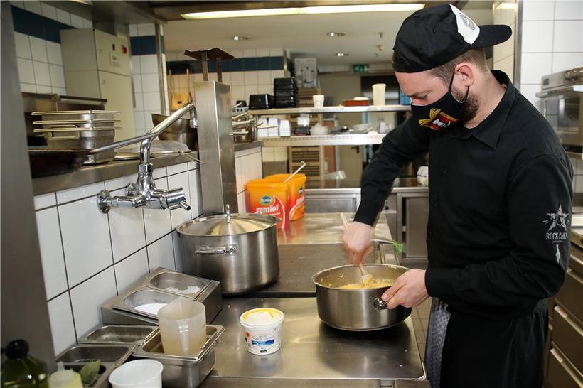 „Der Kunde hat in der Pandemie gelernt umzudenken. Er muss sich früher als bisher den Kopf über seinen Speiseplan zerbrechen, eventuell Gerichte vorbestellen“, sagt Traiteur Paul Eischen
