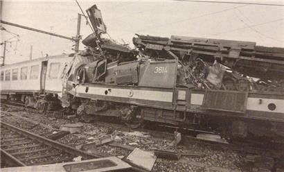 Der Lokführer konnte nur noch tot aus seiner Kabine geborgen werden
