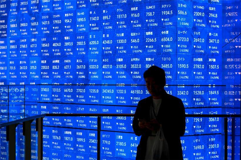 Der Nikkei-Index stürzte an der Leitbörse in Tokio zwischenzeitlich um mehr als acht Prozent ab
