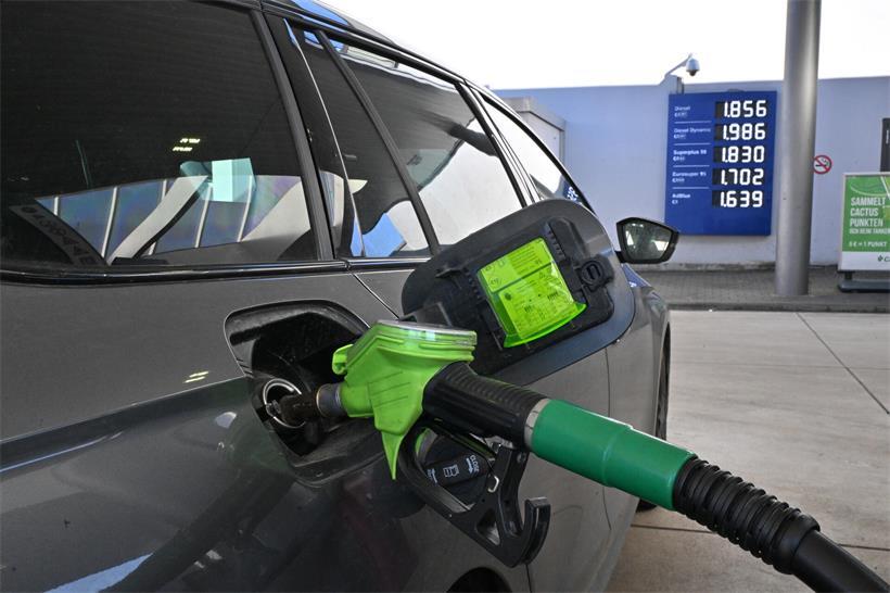 Preis für Kraftstoff in Luxemburg als wichtiger Faktor im Kampf für Klimaziele und nachhaltige Energiepolitik