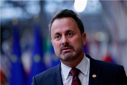 Der Premier hält an seiner liberalen sanitären Politik fest
