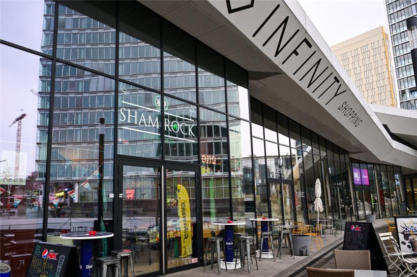Der Pub „Shamrock“ befindet sich auf dem Kirchberg im Shopping Center „Infinity“