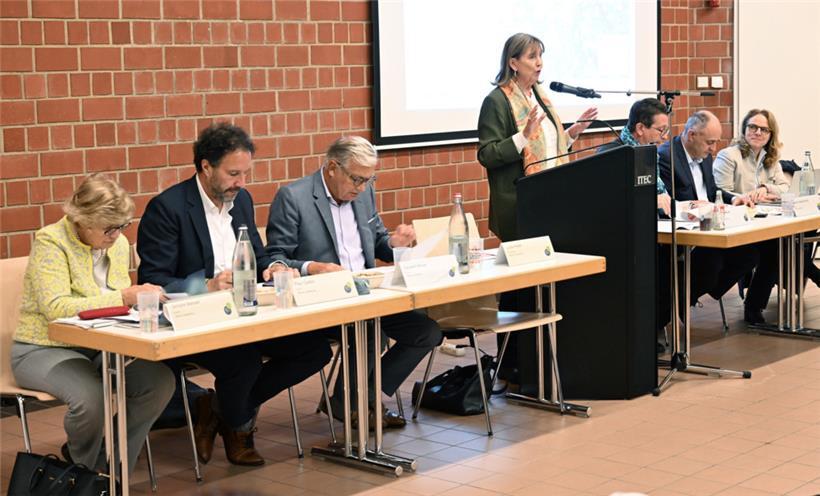 Der Schöffenrat der Stadt Luxemburg (v.l.n.r.): Simone Beissel (DP), Paul Galles...