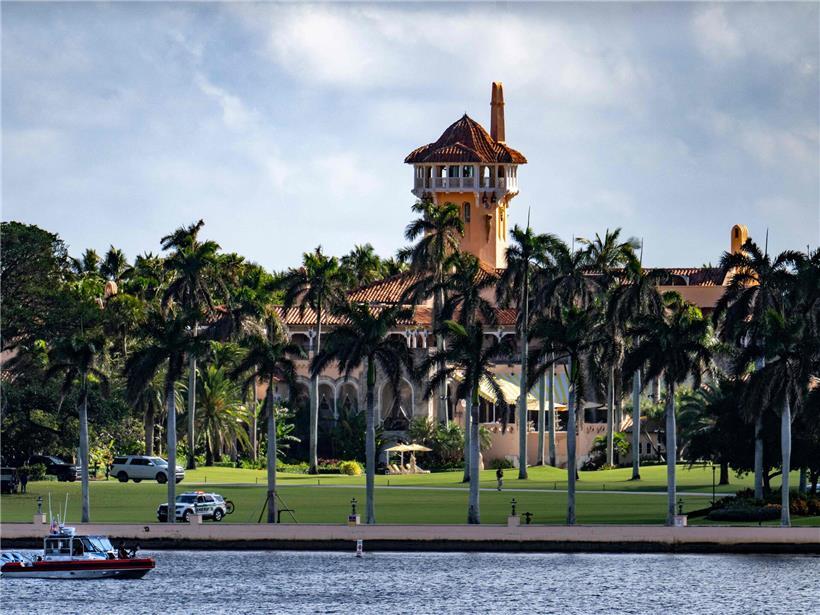 Secret Service schießt auf bewaffneten Mann vor Donald Trumps Privatanwesen in Sicherheitsvorfall