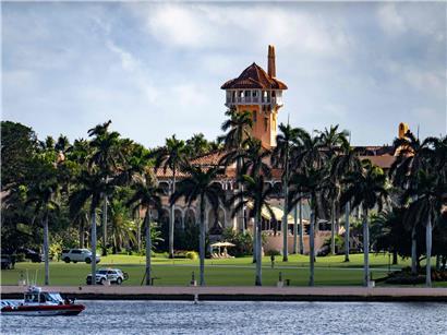 Secret Service schießt auf bewaffneten Mann vor Donald Trumps Privatanwesen in Sicherheitsvorfall