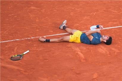Der Spanier Carlos Alcaraz freute sich über seinen dritten Grand-Slam-Titel
