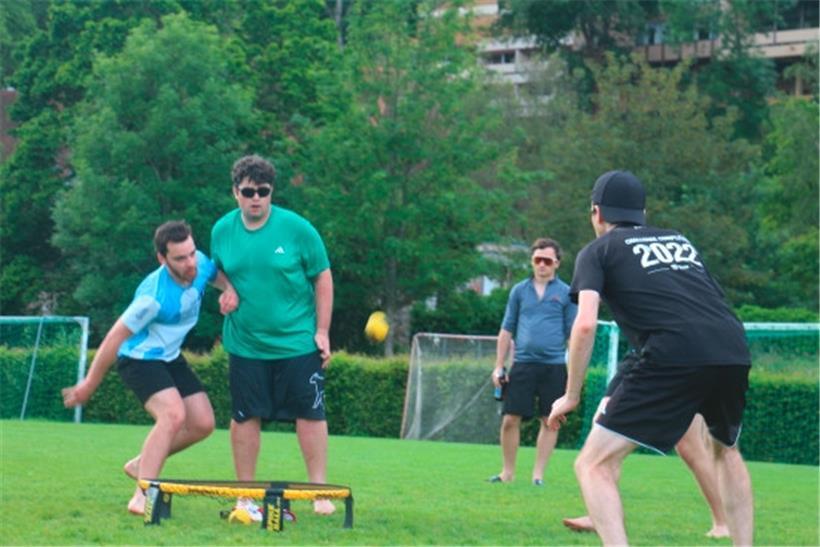 Der Spikeball-Intercercle
