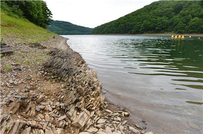 Der Stausee (Archivbild) war am Dienstagabend Schauplatz eines tragischen Unfalls.
