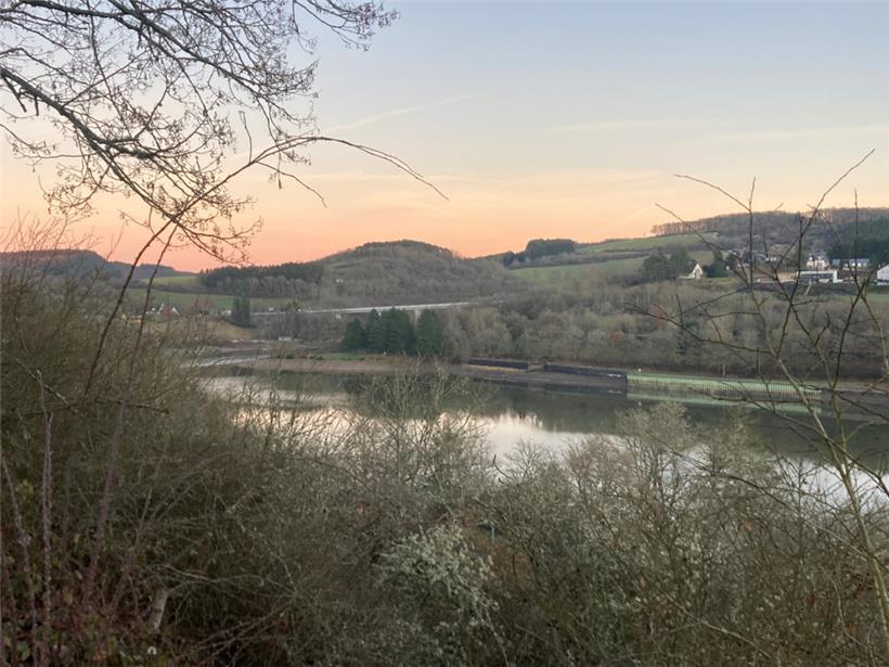 Der Strand am Stausee bei Liefringen