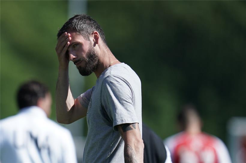 Der Strassener Trainer Stefano Bensi konnte (oder wollte) nicht glauben, was er sah
