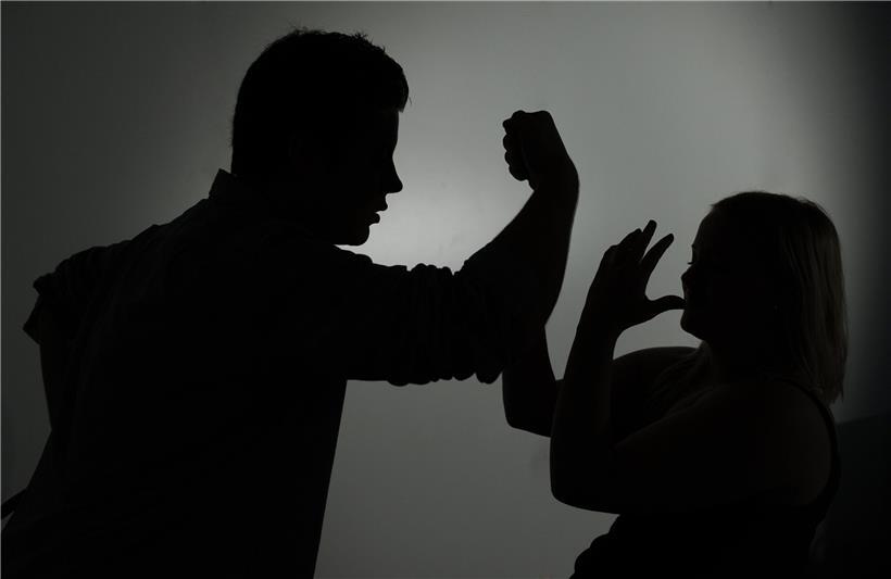 Der Täter drohte seiner Ex mit Gewalt, nachdem man ihm den Zugang zum Lokal, in dem diese arbeitete, verweigert hatte
