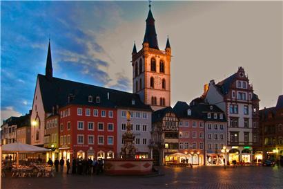 Der Trierer Hauptmarkt ist für viele Luxemburger derzeit praktisch unerreichbar.
