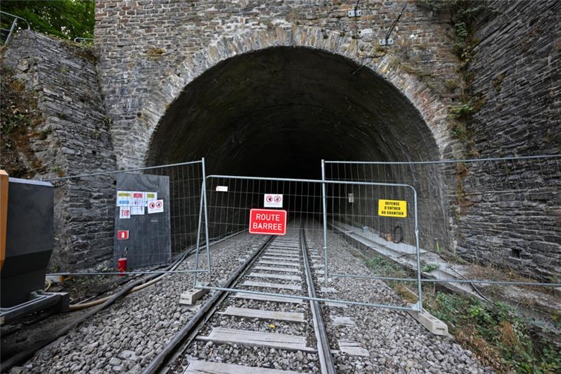 Der Tunnel befindet sich in der Nähe der der Schieburg-Mühle zwischen Kautenbach und Wilwerwiltz
