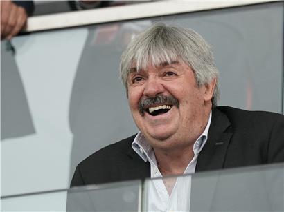 Verbandspräsident begrüßt den aktuellen Weg der Escher Jeunesse bei offizieller Veranstaltung