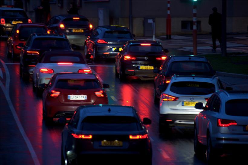 Der Verkehr ist eine der Hauptquellen von klimaschädlichen Gasen
