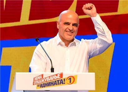 Der Vorsitzende der sozialdemokratischen SDSM und einstiger nordmazedonischer Regierungschef Dimitar Kovacevski während einer Wahlkampfveranstaltung
