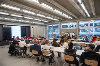 Der Vorstand des Klubs stellte während der Versammlung die Aktivitäten des vergangenen Jahres vor
