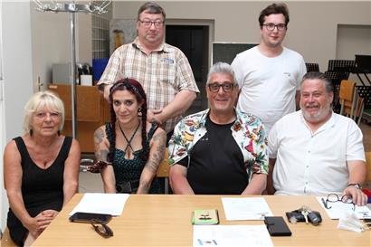 Der Vorstand mit Annette Blum, Deborah Planca, Dirigent Luigi Ascani, Marco Planca, Damien Ascani und Marc Kugener (v.l.n.r.) blickt mit Zuversicht in die Zukunft
