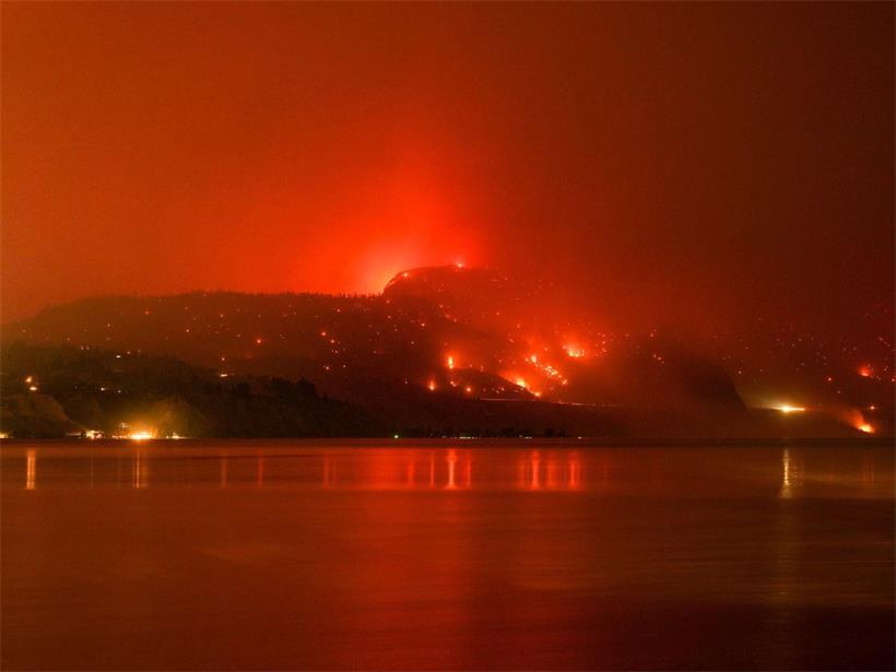 Der Waldbrand in der Bald Range, der die Menschen in der Region Süd-Okanagan zur Evakuierung ihrer Häuser gezwungen hat