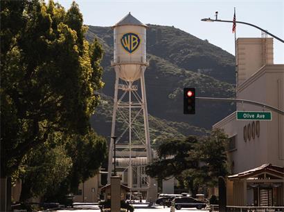 Der Warner Bros. Wasserturm ist in den Warner Bros. Studios zu sehen