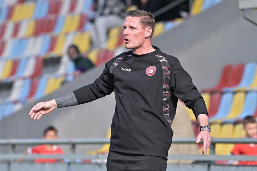 Der Wiltzer Coach David Vandenbroeck wird auch nächste Saison an der Seitenlinie der Öslinger stehen, sein Vertrag läuft noch ein Jahr
