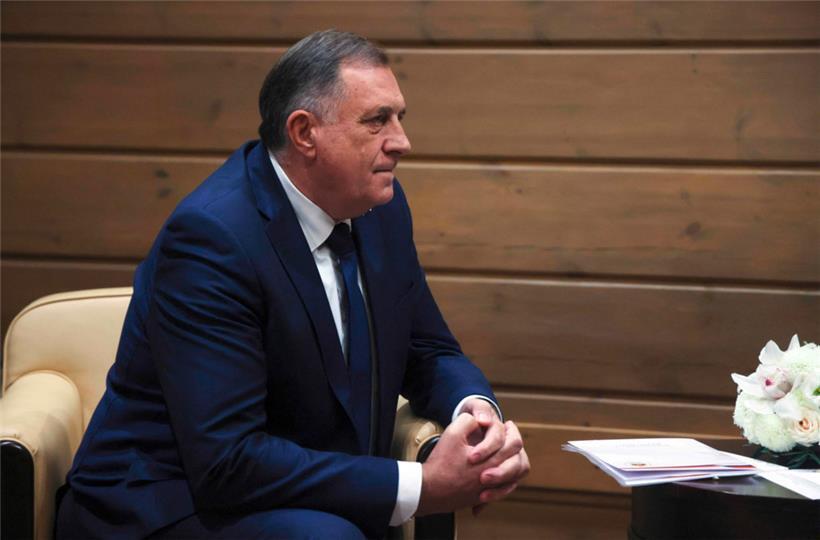 Der bosnische Serbenführer Milorad Dodik könnte von seinem serbischen Schutzherrn, dem Präsidenten Aleksandar Vucic, abgesägt werden
