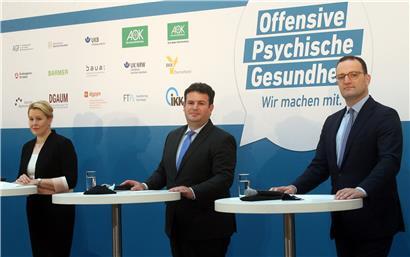 Der deutsche Arbeitsminister Hubertus Heil (Mitte) und Gesundheitsminister Jens Spahn – hier gemeinsam mit Bundesfamilienministerin Franziska Giffey – lösen mit neuen Ideen Diskussionen aus
