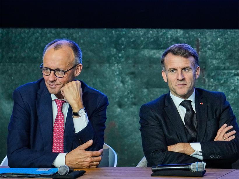 Friedrich Merz und Emmanuel Macron beim Gipfel zur europäischen digitalen Souveränität mit Investorenrunde