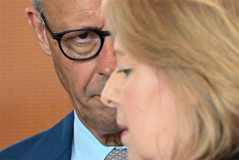 Friedrich Merz und Bärbel Bas bei Einigung zur Rentenreform in Deutschland im Gespräch