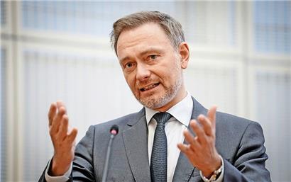 Der deutsche Finanzminister Christian Lindner hat bereits seine Unzufriedenheit mit dem Vorschlag der Kommission zu neuen Stabilitätsregeln geäußert
