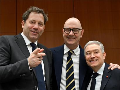 Finanzminister Lars Klingbeil mit Roland Lescure und François-Philippe Champagne bei EU-Finanzministertreffen, neues Format initiiert