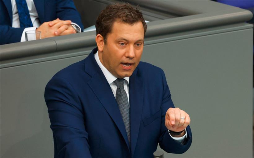 Der deutsche Finanzminister Lars Klingbeil will mit seinem zweiten Haushalt Impulse für mehr Wachstum setzen
